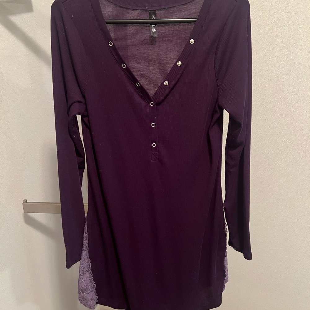 Adore Me Sleep Shirt with Lace Accents Size Medium